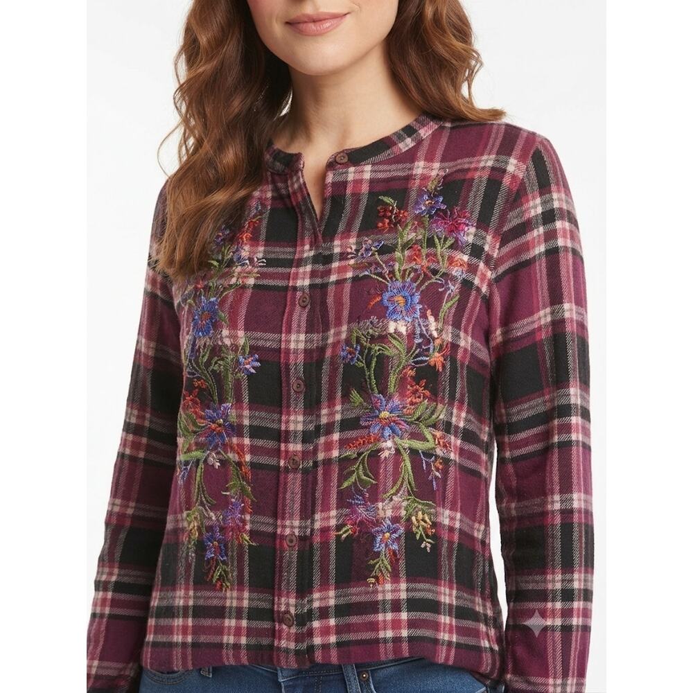 The PIONEER WOMEN Embroidered Plaid Shirt Top Medium